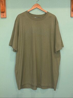 New w/out tags Carhartt Men's Olive Green Short Sleeve Crewneck T-Shirt. 2XL.